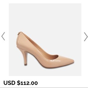 Nude Michael Kors pump NWT